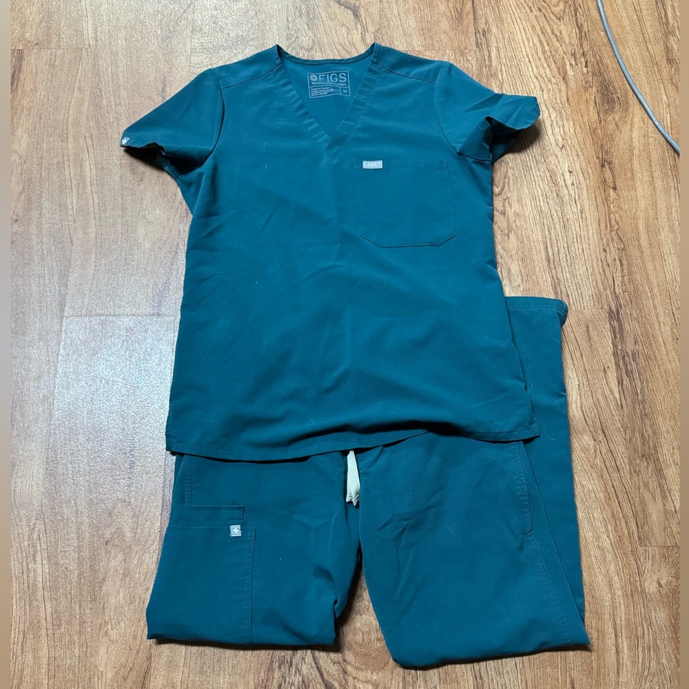 Figs scrub set
